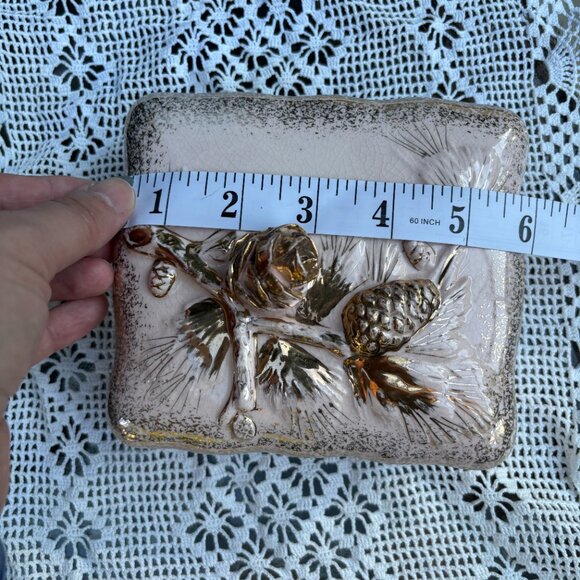Vintage Lefton Trinket Box Soft Pink and Gold Glazed Ceramic Jewelry Box - Picture 12 of 14